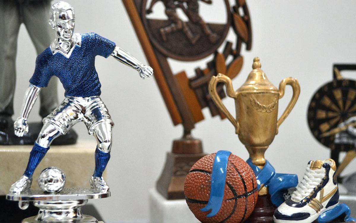Trofeos y Copas para campeonatos de Fútbol